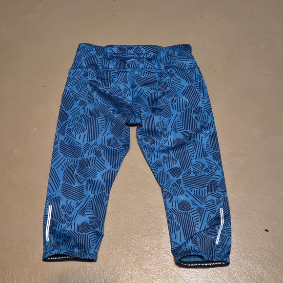 Brooks Low Rise Infiniti III Capri Printed Running Leggings Women's Size Medium - Picture 2 of 6